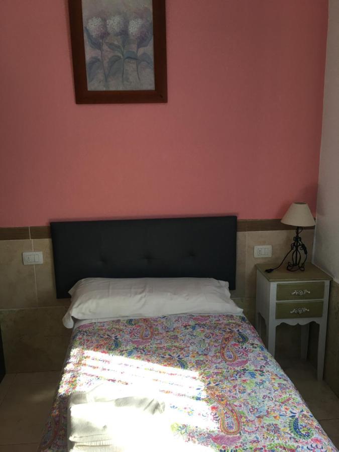 Hostal O Labrador Hotel O Hospital Kültér fotó